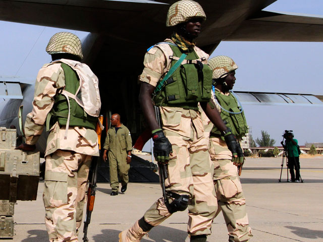 Грузовой самолет, тип которого не называется, был задержан в аэропорту нигерийского города Кано на севере страны