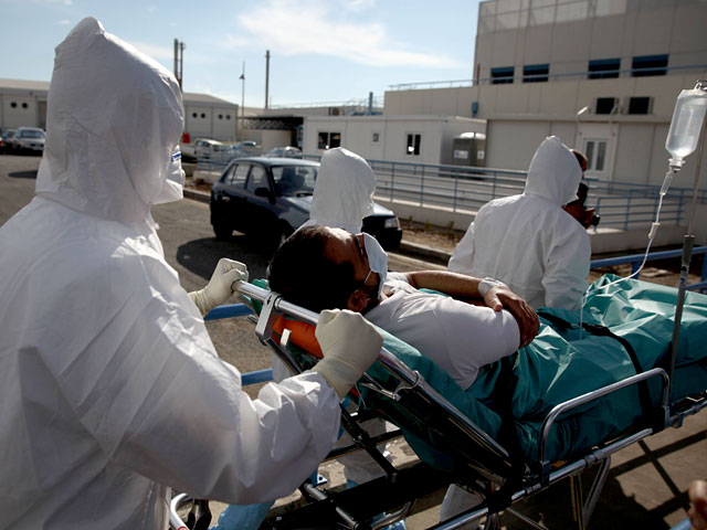 Число заболевших смертельной лихорадкой Эбола продолжает стремительно увеличиваться