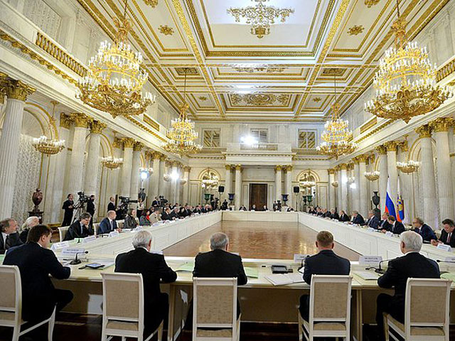 Президент России Владимир Путин провел встречу с Советом по науке и образованию