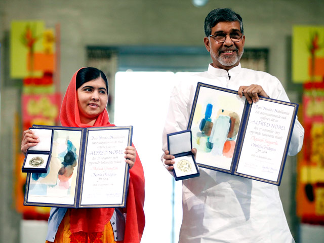 Церемония награждения Нобелевской премией мира за 2014 год прошла в Городской ратуше Осло. Обладателями этой престижной награды признаны 17-летняя пакистанская правозащитница Малала Юсуфзай и 60-летний индийский активист Кайлаш Сатьярти