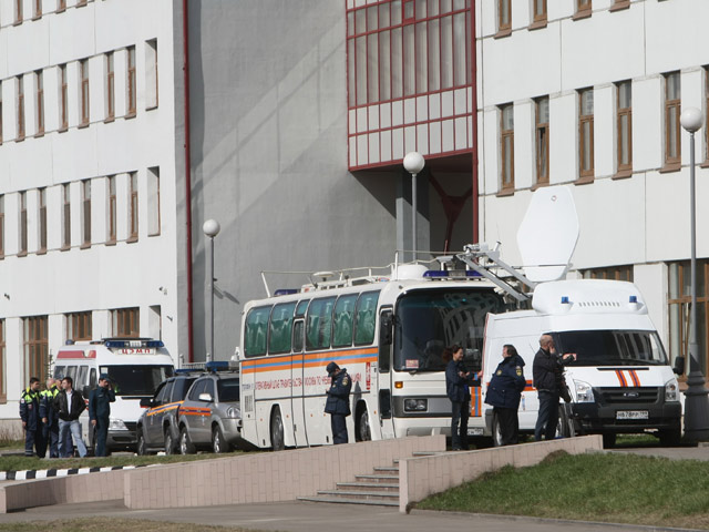 Польская прокуратура обратилась к российской стороне с просьбой допросить в качестве свидетелей 25 экспертов, принимавших участие во вскрытии тел жертв авиакатастрофы президентского самолета Ту-154М