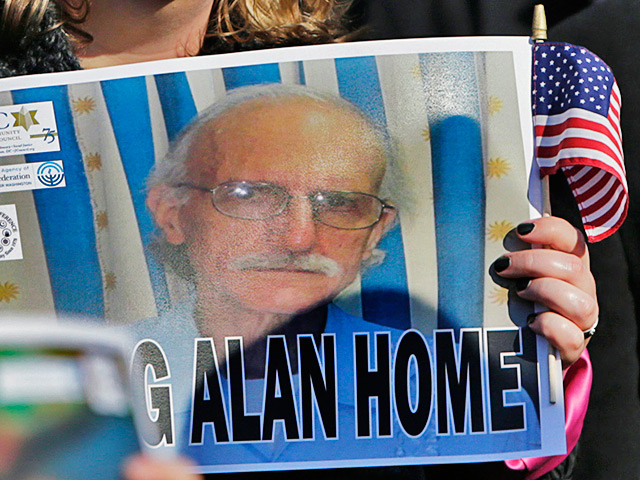 Алан Гросс - сотрудник компании Development Alternatives, подрядчика Агентства международного развития США (USAID), был задержан на Кубе в декабре 2009 года. Прокуратура требовала для американца наказания в виде 20 лет лишения свободы