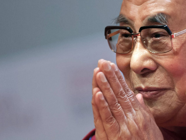 Далай-лама XIV Тензин Гьяцо считает, что может стать последним духовным лидером тибетского буддизма, носящим это звание