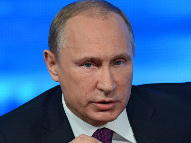 Действия Центробанка и правительства должны быть коллективными и осмысленными, но без вторжения в компетенции друг друга, заявил Владимир Путин на большой пресс-конференции в Москве