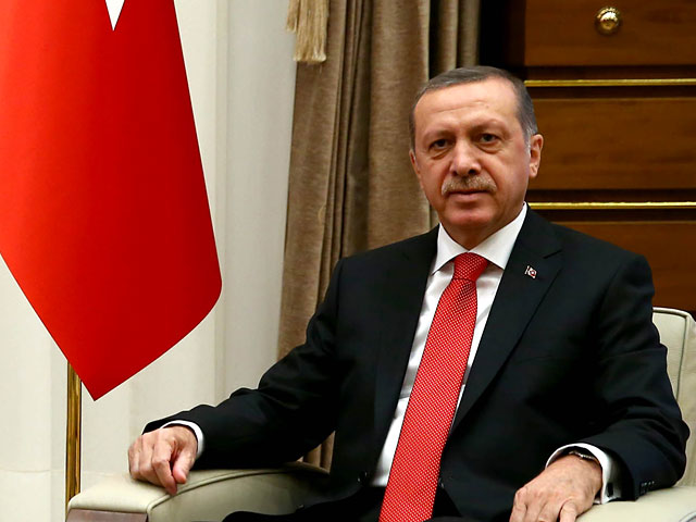 Турецкий лидер Реджеп Тайип Эрдоган, известный своими консервативными взглядами, высказался против использования средств контрацепции