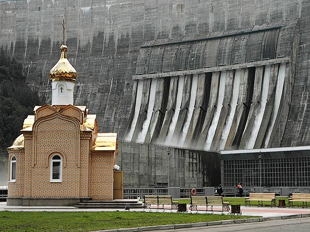 В Республике Хакасия вынесен приговор по уголовному делу об аварии на Саяно-Шушенской ГЭС, произошедшей 17 августа 2009 года и унесшей жизни 75 человек