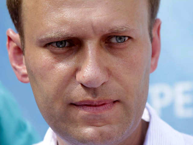 Известного оппозиционера Алексея Навального попытались допросить в качестве свидетеля в рамках дела о хищении денег, собранных на мэрскую кампанию в 2013 году