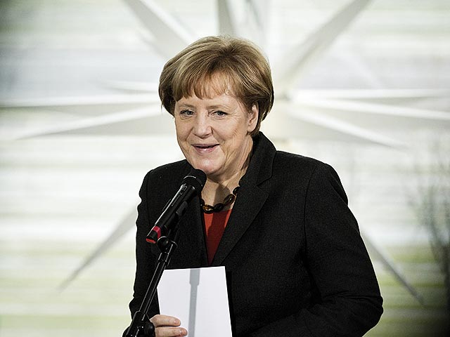 Британская газета The Times назвала канцлера Германии Ангелу Меркель человеком года, отметив ее ведущую роль в сохранении стабильности в Европе на фоне "возрождающейся российской агрессии в Восточной Европе"