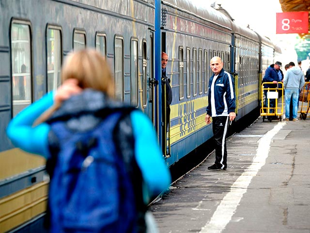 Белоруссия вслед за Украиной отменила поезд в Крым