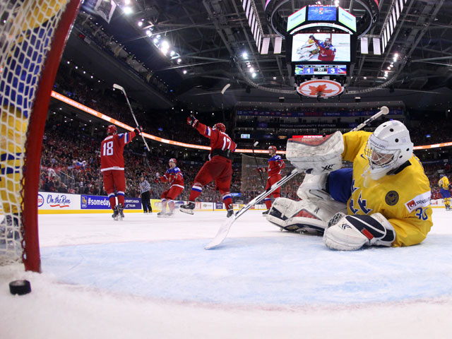 Молодые российские хоккеисты вышли в финал ЧМ, где сыграют с Канадой