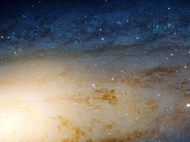 Астрономы, работающие с данными космического телескопа Hubble, опубликовали изображение примерно 30 процентов спиральной галактики Андромеда (M31) в рекордно высоком качестве
