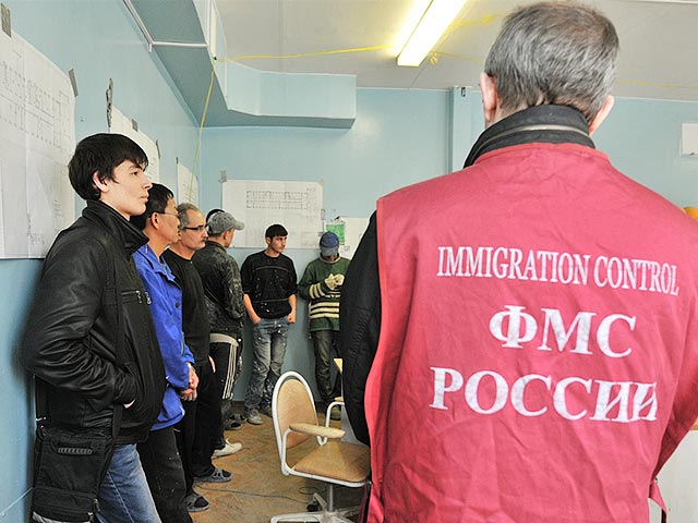 Более 1 млн иностранцев может быть закрыт въезд в Россию на 10 лет за превышение срока законного пребывания