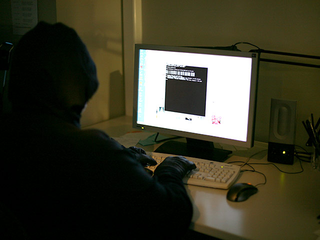 Исламисты провели кибератаку на сайты двух городов во Франции