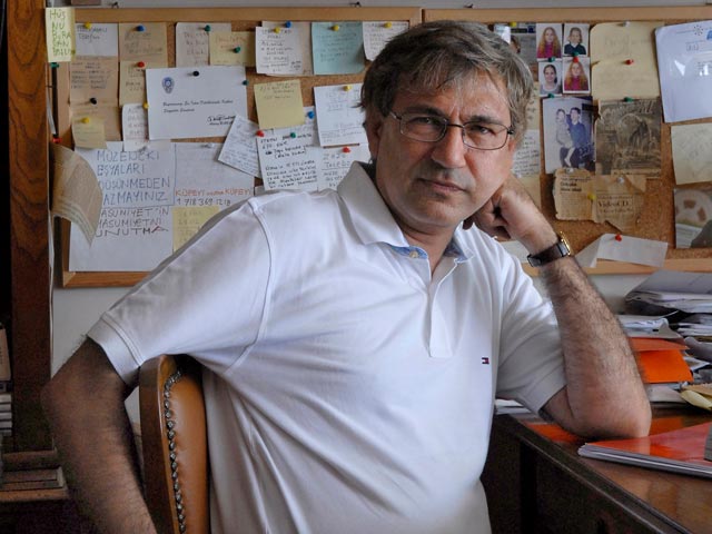 Турецкий писатель Орхан Памук опасается эскалации исламофобии в Европе после нападения на Charlie Hebdo