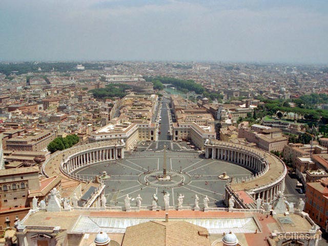 Службы безопасности Ватикана изучают информацию о возможных терактах во время визита Папы Римского в Азию
