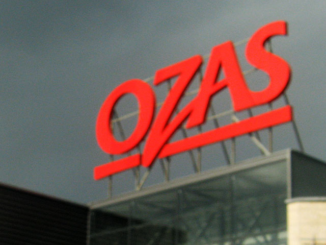 Популярный литовский торговый центр Ozas обзавелся "ночным жителем"