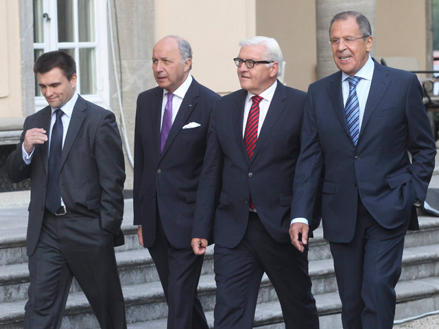 В Берлине начались переговоры в "нормандском формате", в которых участвуют главы внешнеполитических ведомств ФРГ, РФ, Украины и Франции