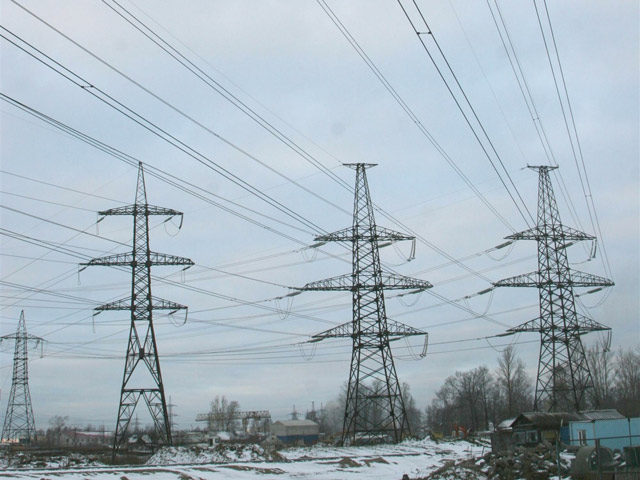Украина временно прекратила экспорт электроэнергии в Белоруссию и Молдавию. Это решение было принято из-за недостатка мощностей внутри страны