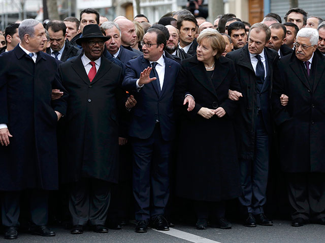 Израильская газета удалила Меркель со снимка, сделанного на марше единства в Париже