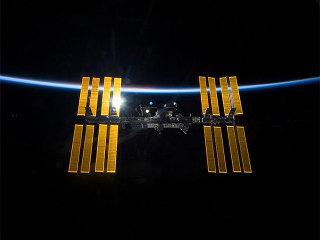 На американском сегменте Международной космической станции в 11:44 по Москве 14 января произошла внештатная ситуация. Американцы перешли на российский сегмент, а свой модуль изолировали