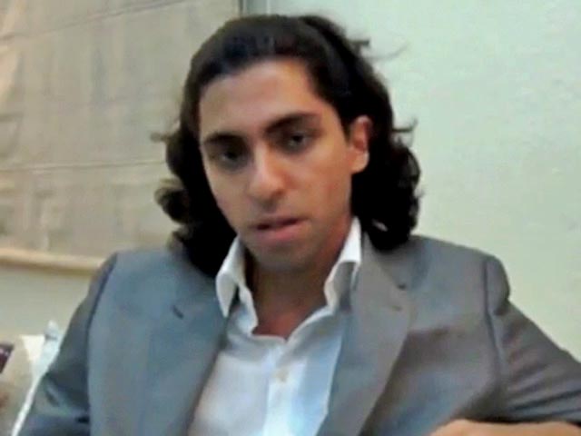Ранее в Саудовской Аравии блоггер Раиф Бадави был приговорен к 10 годам лишения свободы и 1000 ударам плетью за создание светского сайта. Бадави признали виновным в оскорблении ислама