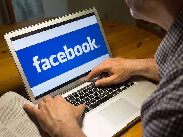Исследование, проведенное консалтинговой компанией Deloitte & Touche по заказу Facebook, показало, что эта социальная сеть в 2014 году добавила в мировую экономику 227 млрд долларов