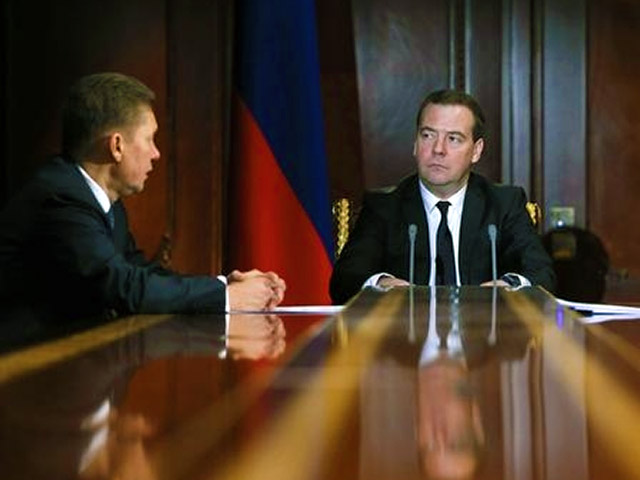 Предоставленная Украине скидка в 100 долларов за тысячу кубометров на покупку российского газа была частью "зимнего пакета" и прекратит действовать с 1 апреля, заявил глава "Газпрома" Алексей Миллер на встрече с премьер-министром Рф Дмитрием Медведевым