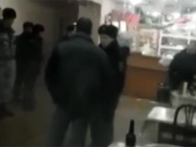 В Амурской области возбуждено уголовное дело по факту дерзкой хулиганской выходки в кафе "Дружба", расположенном в селе Екатеринославка