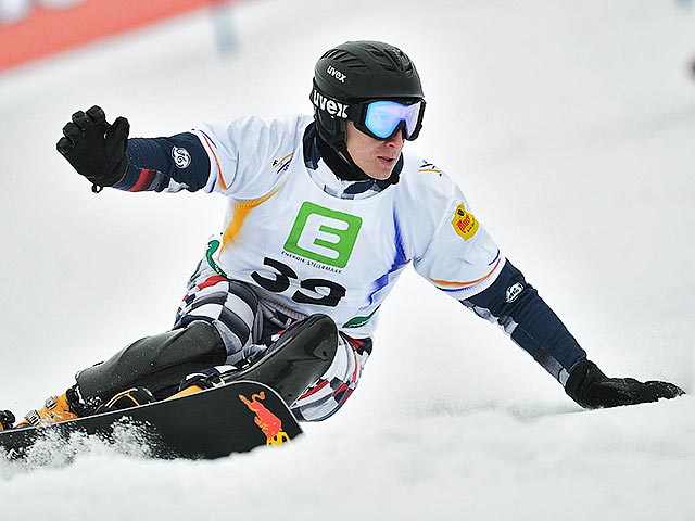 Соболев завоевал серебро чемпионата мира в параллельном слаломе