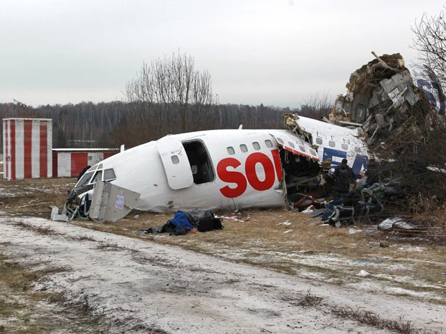 Пилоту самолета Ту-154, разбившегося при экстренной посадке в "Домодедово", дали 3 года условно и тут же амнистировали