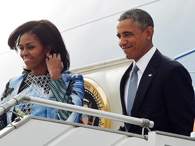 Президент США Барак Обама в воскресенье прибыл в Дели с трехдневным визитом