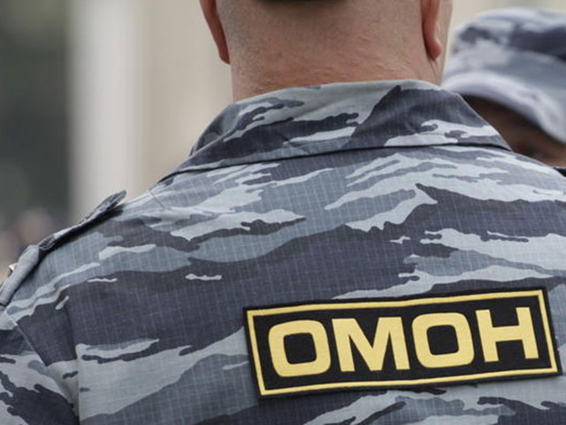 Сотрудника ОМОНа поймали в Москве на краже в магазине туалетной воды Gucci
