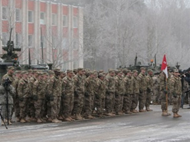 В декабре 2014 года из рядов Национальных вооруженных сил (НВС) Латвии за пророссийские взгляды был уволен солдат