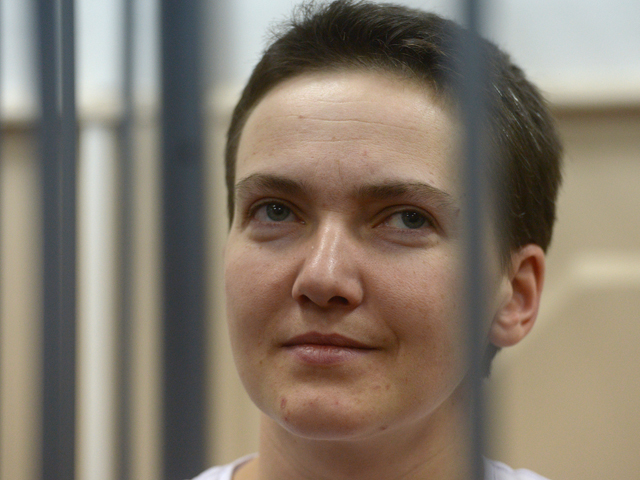 В РФ 32-летнюю Савченко обвиняют в пособничестве в убийстве российских журналистов, погибших на востоке Украины летом 2014 года в ходе обстрела