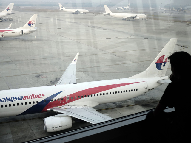 Власти Малайзии официально объявили, что с Boeing-777 авиакомпании Malaysia Airlines, пропавшим в марте 2014 года, произошла катастрофа