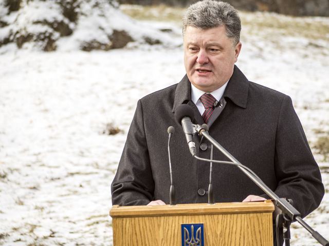 Президент Украины Петр Порошенко заявил, что призывники не будут служить в зоне антитеррористической операции