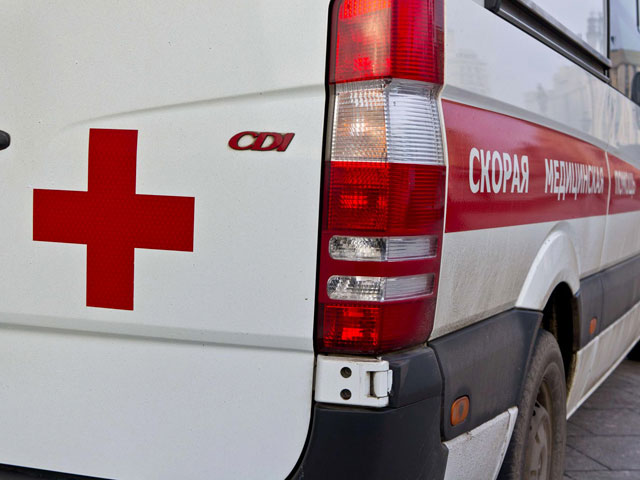 ДТП с участием грузовика "КамАЗ" и экскурсионного автобуса произошло в субботу утром в Северском районе Краснодарского края, пострадали 12 человек. Они доставлены в больницу