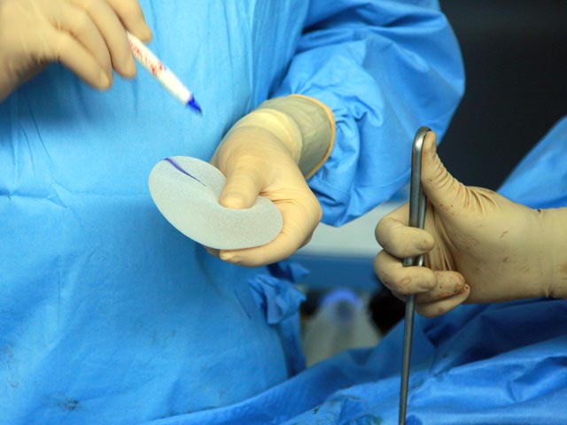 Папский совет по культуре обсудит вопрос женской пластической хирургии