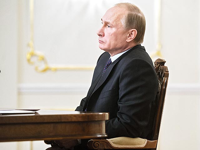 Президент России Владимир Путин потребовал от правительства "немедленно восстановить" пригородное железнодорожное сообщение после того, как в нескольких российских областях электрички отменили совсем