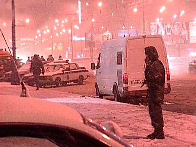В Москве охрана здания кафе со стрельбой оборонялась от 30 чеченцев с арматурой, пошедших на штурм