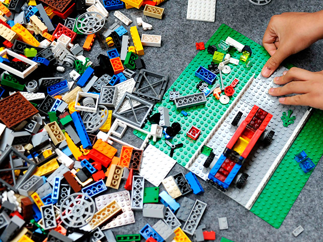 В Кузбассе продавец игрушек воровал на работе конструкторы Lego, чтобы почувствовать себя ребенком