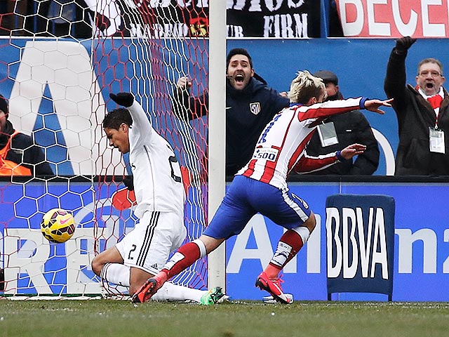 "Атлетико" забил в ворота "Реала" четыре безответных мяча