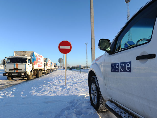Со стороны Ростовской области на Украину, в частности, въезжают грузовики с гуманитарной помощью