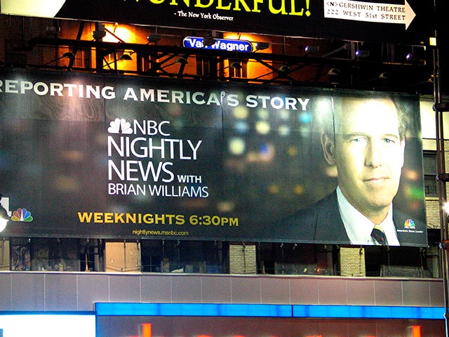 Американский ведущий-Мюнхгаузен Брайан Уильямс отстранен на 6 месяцев без оплаты, сообщило руководство NBC