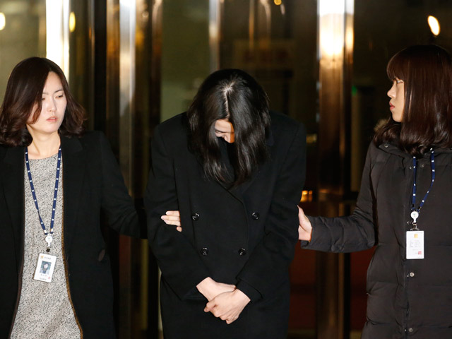 Суд Южной Кореи 12 февраля вынес приговор по делу дочери президента авиакомпании Korean Air, бывшего вице-президента этой компании 41-летней Чо Хён-аа