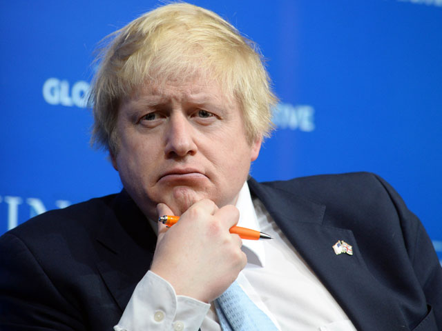 Мэр Лондона Борис Джонсон заявил о намерении отказаться от американского гражданства, чтобы доказать свою преданность Великобритании