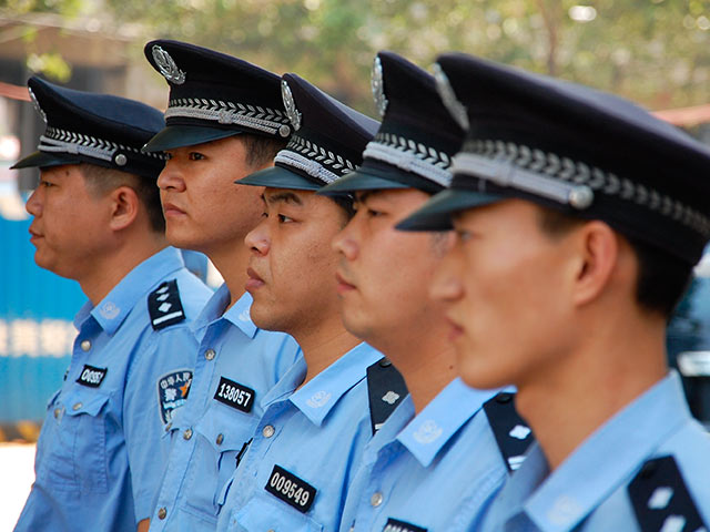   В Китае полицейские будут снимать все допросы на видео