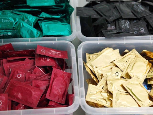 В США ширится программа по рассылке подросткам бесплатных презервативов по почте