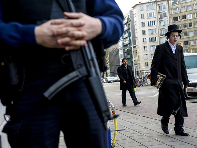 Президент Европейской еврейской ассоциации и директор Раввинского центра Европы Менахем Марголин подал официальную жалобу в полицию Брюсселя