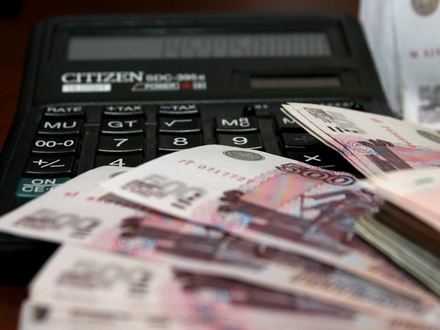 Просрочка по розничным кредитам российских банков растет, "плохие" долги дешевеют